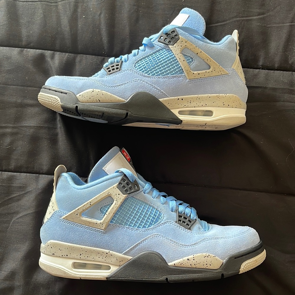 Jordan 4 Retro - University Blue